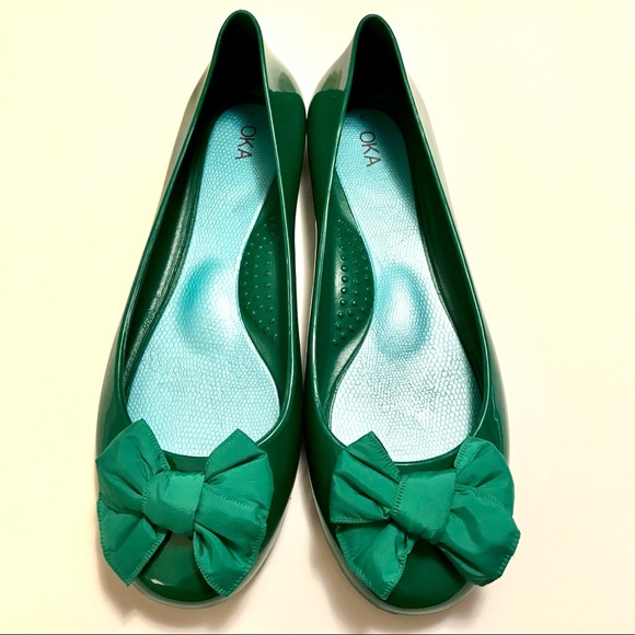 emerald green flat shoes
